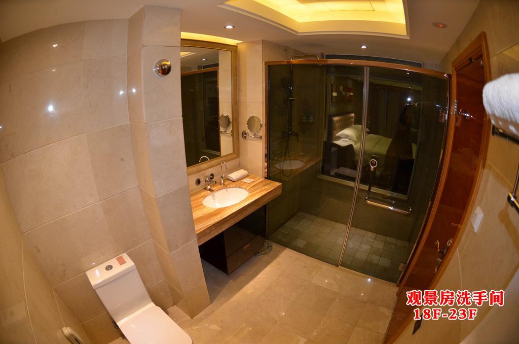 Wanjia International Hotel Куанжоу Стая снимка