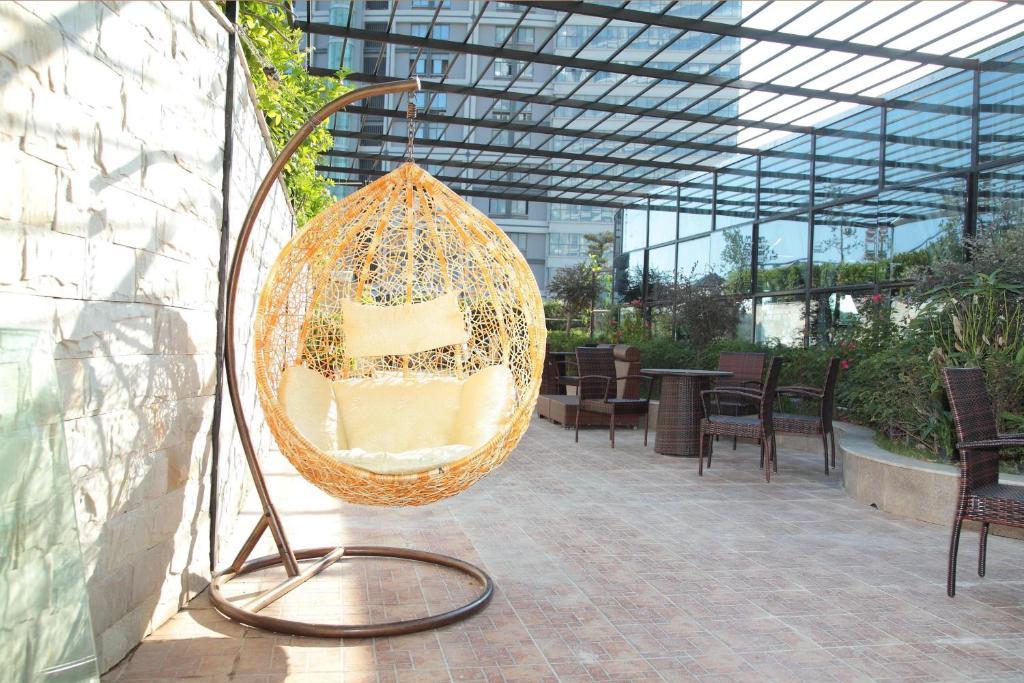 Wanjia International Hotel Куанжоу Екстериор снимка